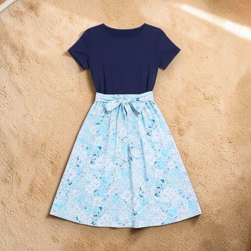 MEDIUM NAVY FLORAL CONTRAST MIDI DRESS -NWT